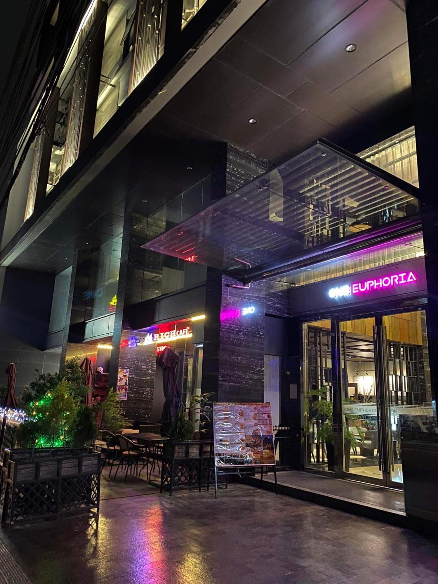 One Euphoria Prime Suite Hotel Анхелес Экстерьер фото